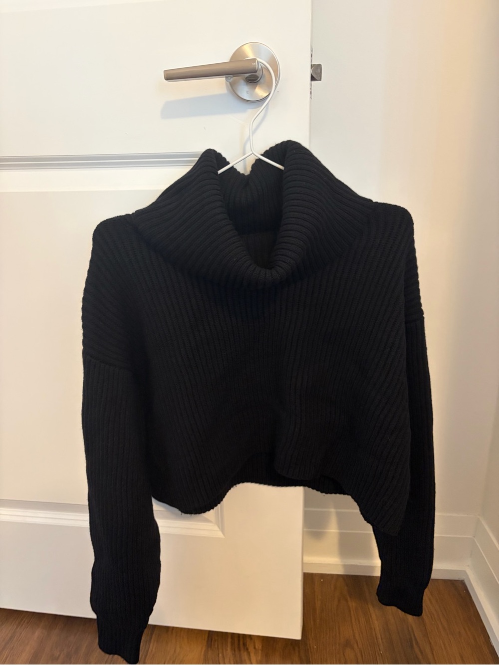 Aritzia Babaton Guell Sweater